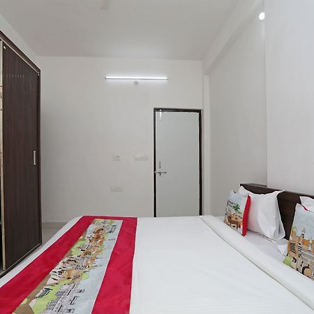 Oyo Home 10059 Modern 2Bhk Gulabh Bagh Udaipur Exterior photo