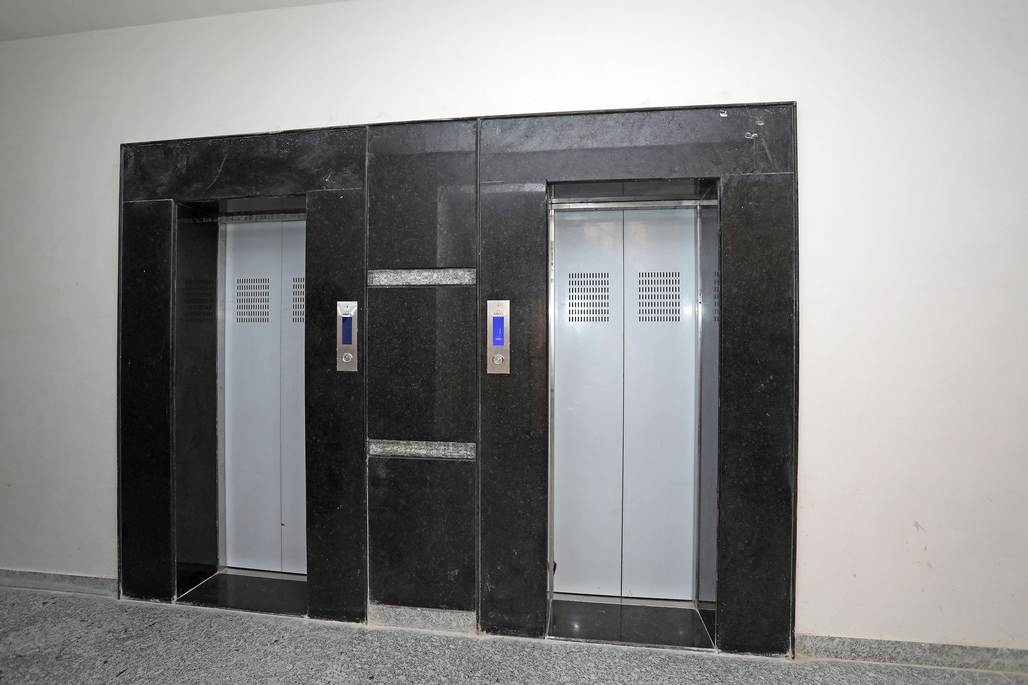 Oyo Home 10059 Modern 2Bhk Gulabh Bagh Udaipur Exterior photo