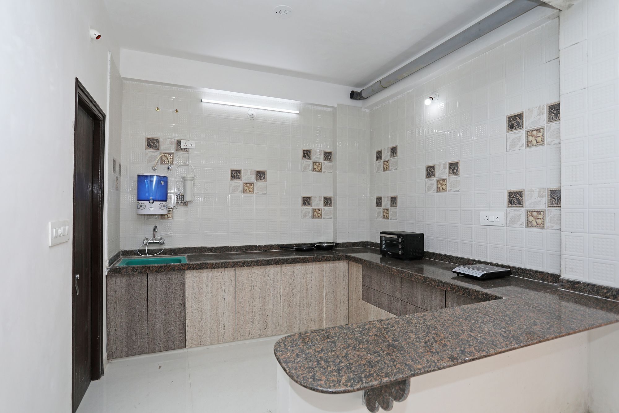 Oyo Home 10059 Modern 2Bhk Gulabh Bagh Udaipur Exterior photo