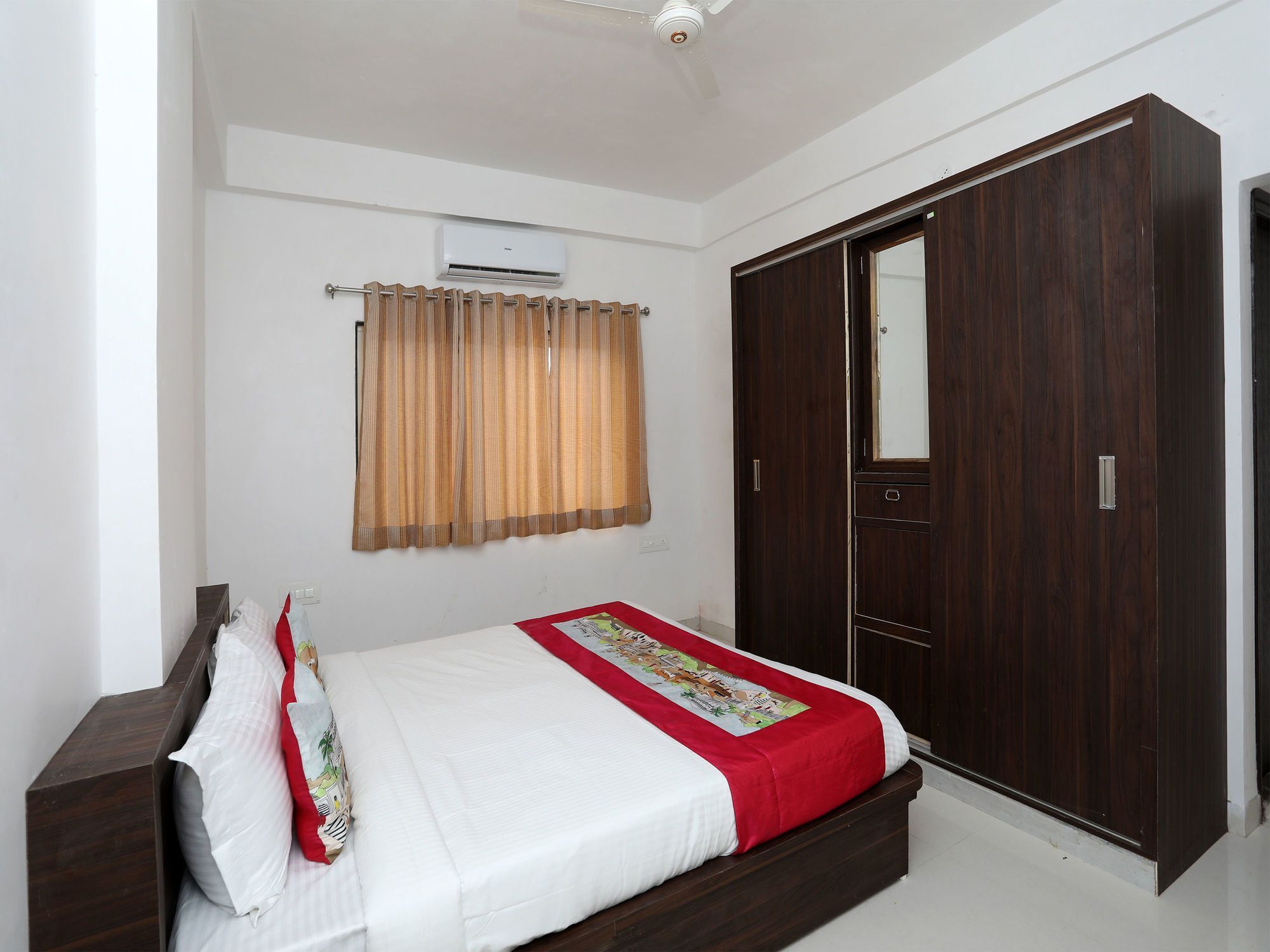 Oyo Home 10059 Modern 2Bhk Gulabh Bagh Udaipur Exterior photo